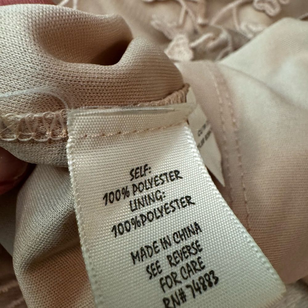 Adiva Floral Lace Blouse in light pink - Picture 12 of 12